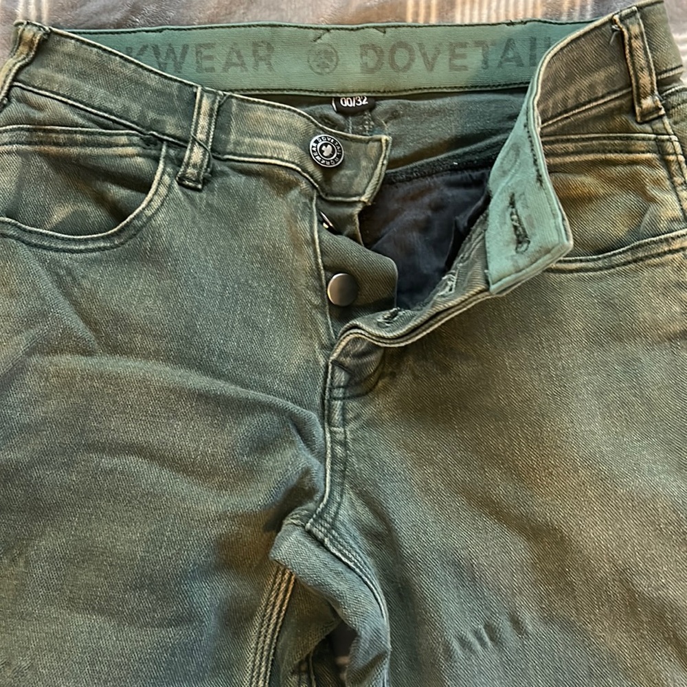 Dovetail Workwear 
Shop Pant
Olive Green Denim